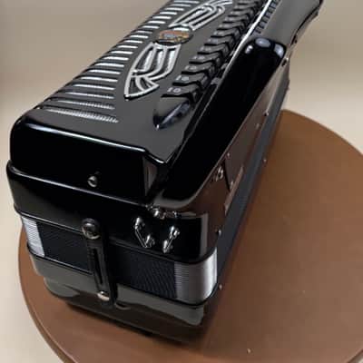 Guerrini Folk 120-Bass Accordion – 5 Reeds, Dual Dry/Musette Tuning ("Two Accordions in One") image 7
