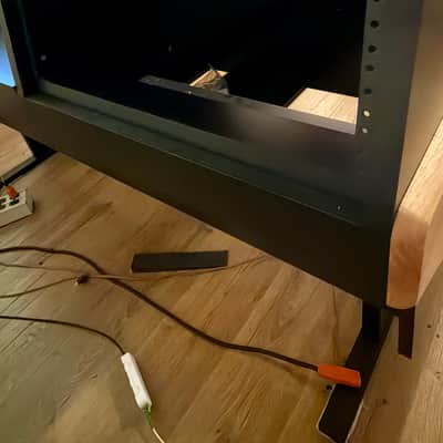 Argosy 70V Series Desk with VR-1003 Rack Insert 2023 - Black image 6