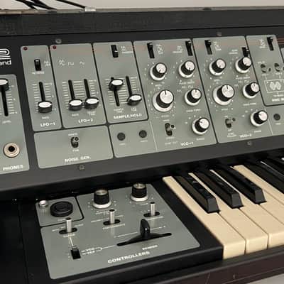 Roland SH-5 Synth image 3