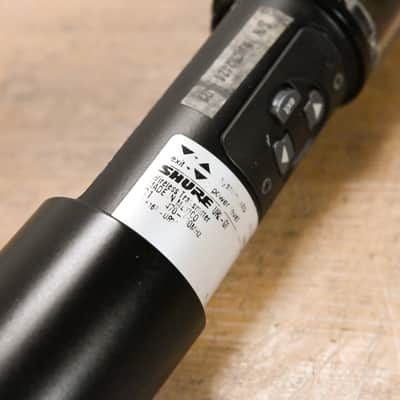 Shure UR2/SM58 Wireless Handheld Transmitter w/ SM58 Capsule - G1 Band CG015BN image 11