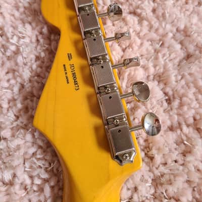 Fender FSR Traditional 50s Stratocaster 2018 - Surf Green / Shell Pink Competition Stripe image 5