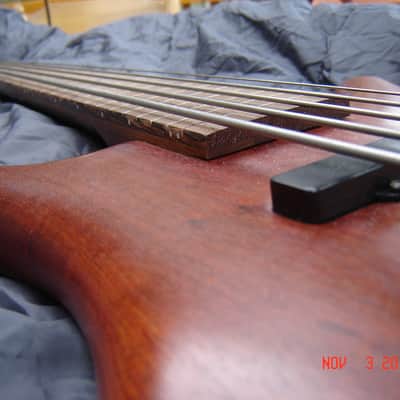 Warwick Corvette Fretless 5 string GERMAN made image 12