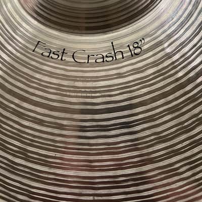 Paiste Signature 18 Inch Fast Crash, 1,282 Grams, Video Demo. image 2