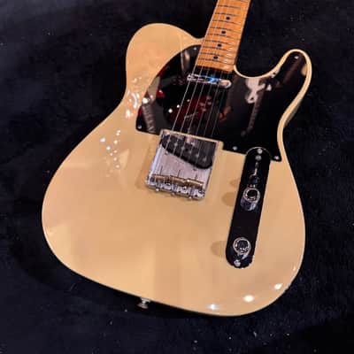 Fender Vintera II '50s Nocaster with Maple Fretboard 2023 - Present - Blackguard Blonde image 3