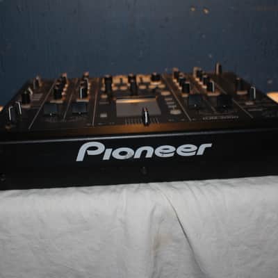 Pioneer DJM-2000 Professional 4-Channel Digital DJ Mixer image 3