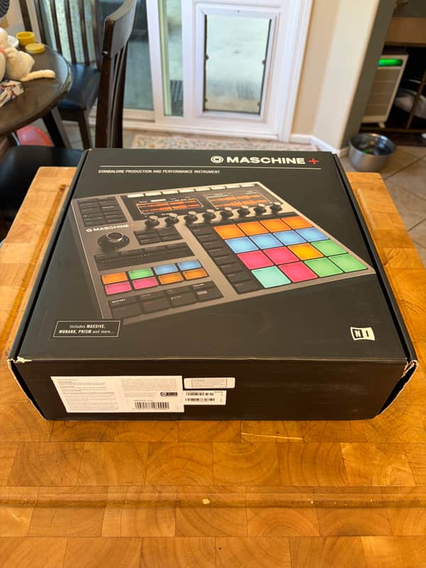 Native Instruments Maschine Plus 2020 - Present - Black- OPEN BOX image 1
