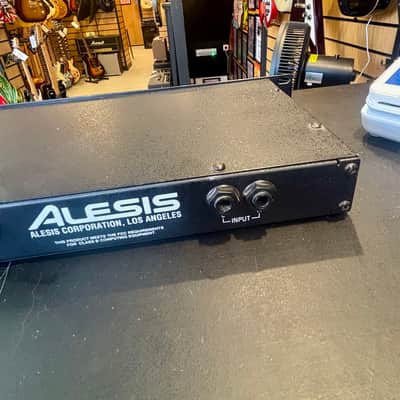 Alesis QuadraVerb GT 20k Bandwidth Simultaneous Guitar Effects Processor 1990s - Black image 6