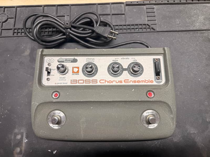 Boss CE-1 Chorus Ensemble