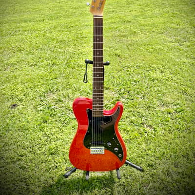 Fender Bullet Deluxe with Rosewood Fretboard 1981 - 1982 - Red image 3