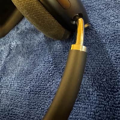 Apple AirPods Max Space Gray Lightning w/ WaterField Case + Max Stand image 16