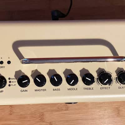 Yamaha THR10 desktop guitar amp Amplifier Mint Condition image 6