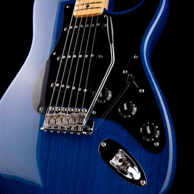 Pre Owned '24 Fender Custom Shop Limited Edition 70th Anniversary '54 Stratocaster NOS Sapphire Blue Transparent with OHSC image 5