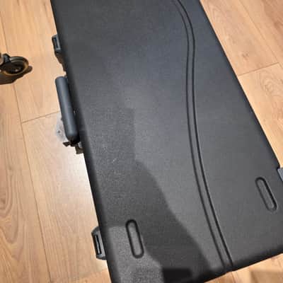 Fender American Ultra Stratocaster with Maple Fretboard 2019 - Present - Texas Tea image 7