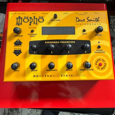 Dave Smith Instruments Mopho Desktop Monophonic Synthesizer 2008 - 2016 - Yellow