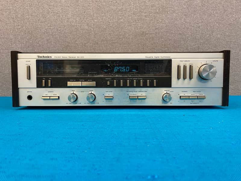 Vintage Technics SA-225 Receiver - Phono Input - For Parts or