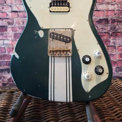 Gaylord Guitars Custom Shop Digger 2025 - Smoker Green Metallic with Olympic Competition Stripes image 4