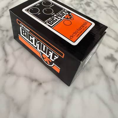 Electro-Harmonix Op Amp Big Muff Pi Reissue 2017 - Present - Black/Orange image 3