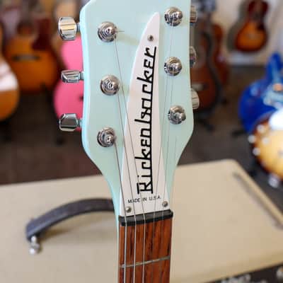 Rickenbacker 330 Blue Boy 2004 - Baby Blue (1/25) image 4
