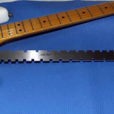 Notched Straight Edge for Strat ,Tele, Les Pau,l Ibanez, Guitar Neck TOOL 24.75"/25.50" image 2