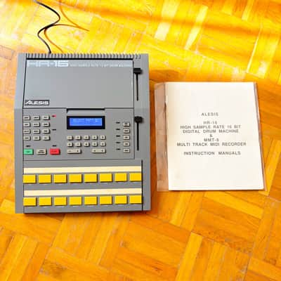 Alesis HR-16 High Sample Rate 16-Bit Drum Machine with original manual + original p.supply and blue led display! image 2
