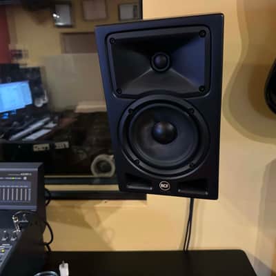 7.1.4 Atmos speaker set-up image 6