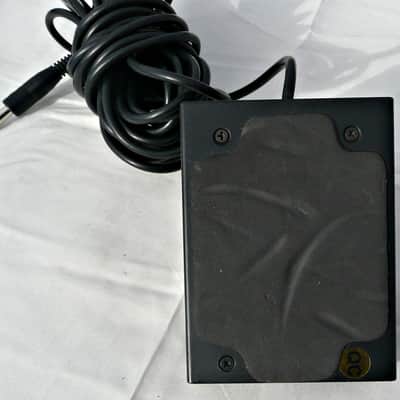 SWR 350X SubWave Activator Amplifier Footswitch 1 Button Amplifier Footswitch For SWR 350X Bass Amp Head - PV Music Guitar / Amp Shop Tested - Works / Functions / Looks Great - Excellent Condition image 8