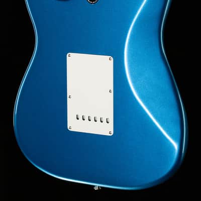 Fender American Vintage II 1973 Stratocaster Maple Fingerboard Lake Placid Blue (183) image 2
