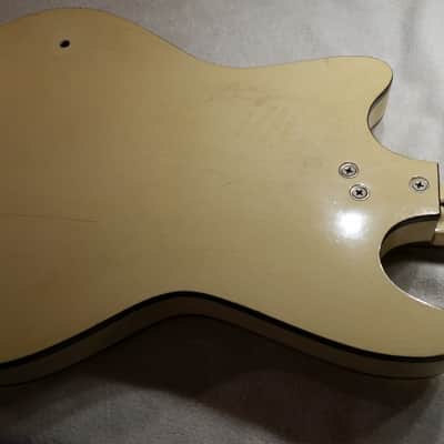Kay K5925 1960's Aged White imagen 4