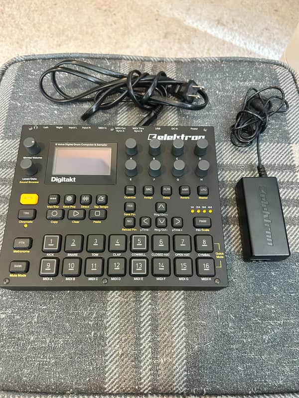 Elektron Digitakt 2017 - 2024 - Black image 1