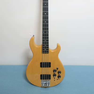 Vintage 1980s USA Carvin LB-50 Stereo 4 String Natural Guitar With Rare Charvel Tweed Case Very Clean image 7