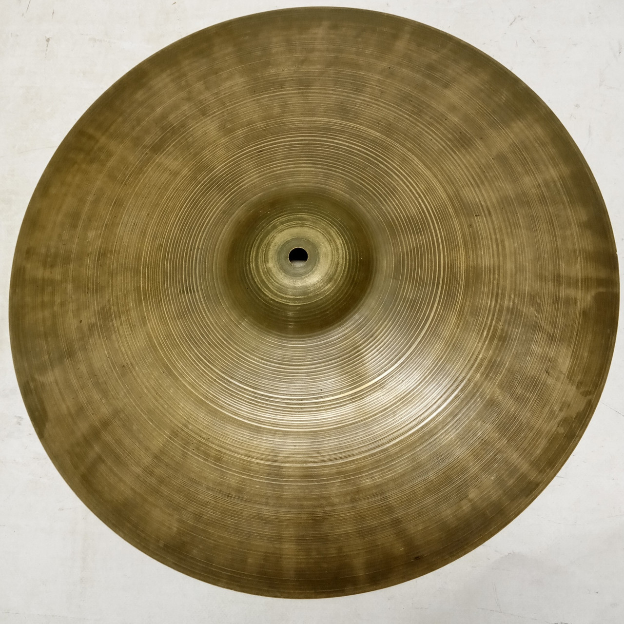 Zildjian 40s 16" Crash Cymbal 1530g Vintage B20 Marching Crash Avedis A USA — main photograph