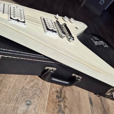 Gibson Flying V Snow falcon 2013 - Limited 500 image 17