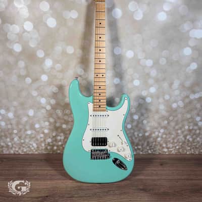 Suhr Classic S Antique HSS Maple 2025 - Surf Green image 1