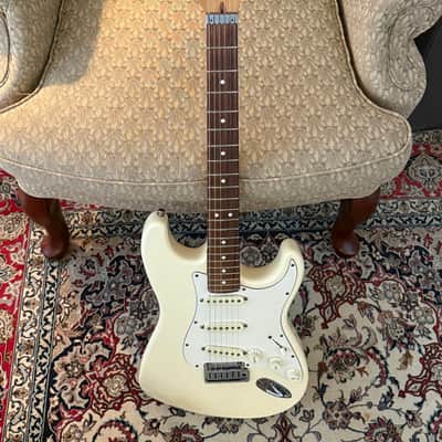 Fender Strat Plus with Rosewood Fretboard 1987 - 1997 - Vintage White image 5