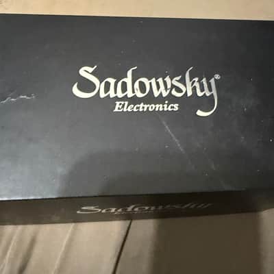 Sadowsky Onboard pre amp with VTC 2025 - Chrome image 2