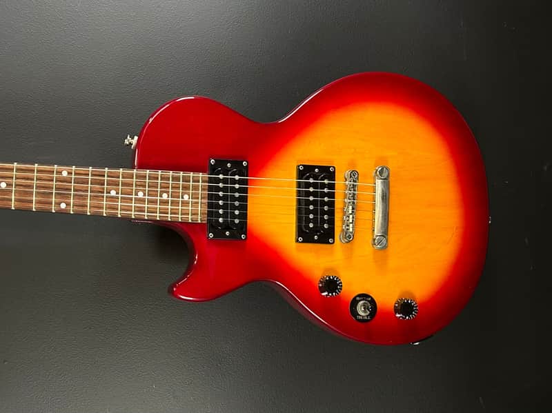 LEFT HANDED LES PAUL SPECIAL II STEAL! $189.84 OFF!