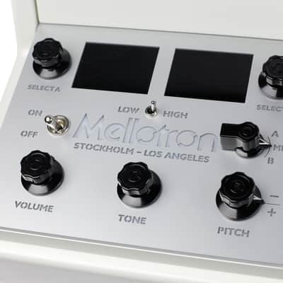Mellotron M4000D 37-Note Digital Mellotron-Style Keyboard - White image 15