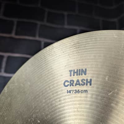 Zildjian Avedis 14" Thin Crash Cymbal – Classic Avedis Tone – Fast, Bright, Responsive image 3