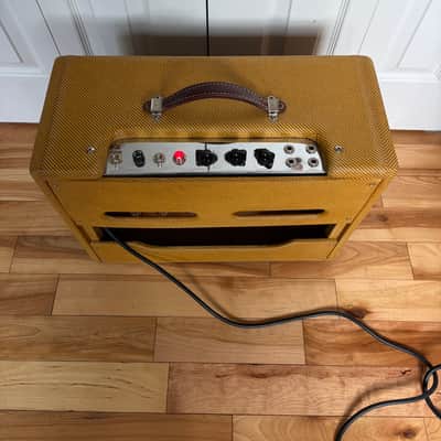 Fender '57 Custom Deluxe 2-Channel 12-Watt 1x12" Guitar Combo 2016 - Present - Lacquered Tweed image 3