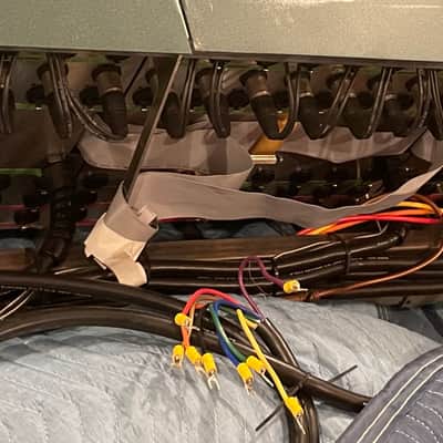 DAKING 1112 24 CH 8 BUS CONSOLE CLASS A DISCRETE 2000's image 11