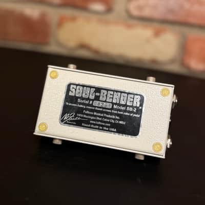 Fulltone Soul Bender v2 with Power Supply 2010s - White image 5