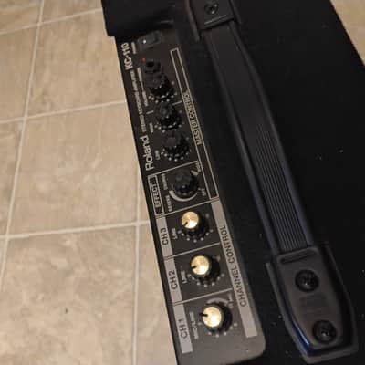 Roland KC-110 3-Channel 30-Watt 2x6.5" Keyboard Combo 2002 - Present - Black image 2