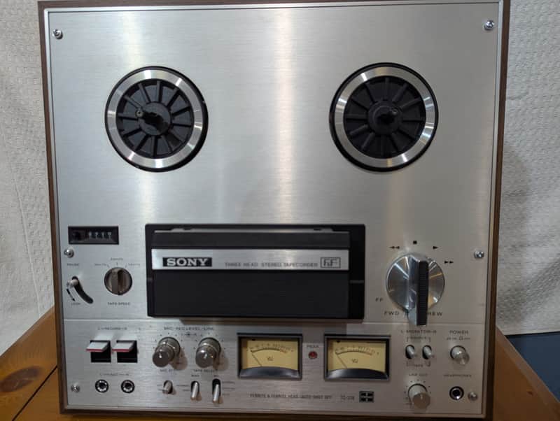 Sony TC-378 reel to reel tape recorder 3-head 18cm-reel + 24x TDK/BASF tapes – top image 1