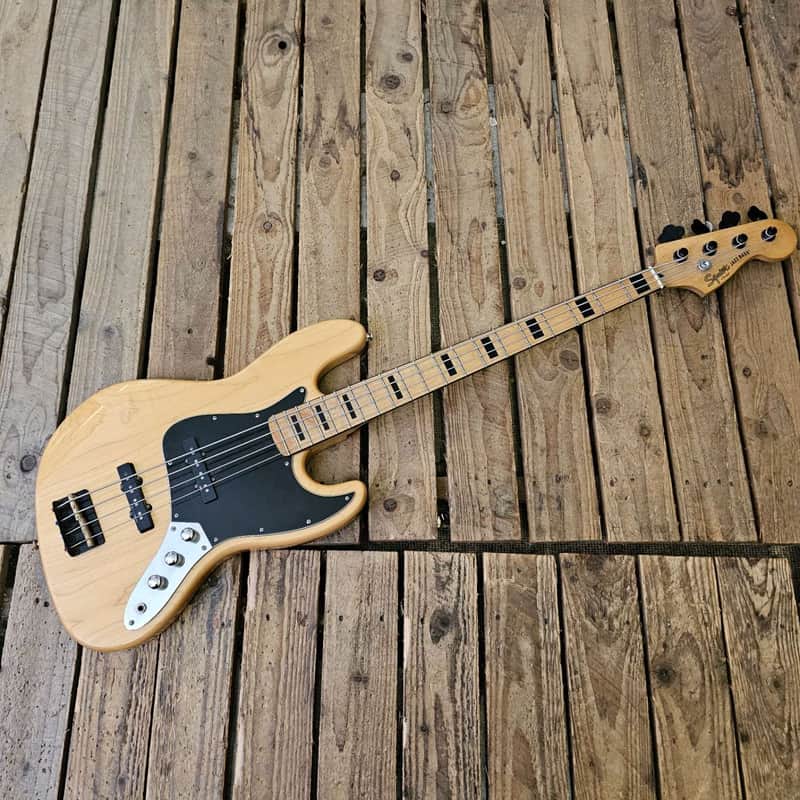 Squier Jazz