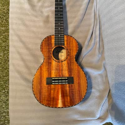 Kamaka HF-3D Deluxe Koa Tenor Ukulele with Case image 1