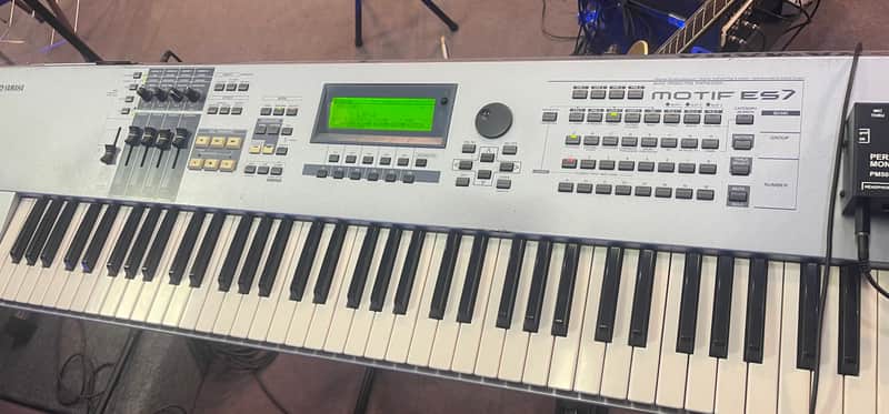 Yamaha Motif ES 7 Production Synthesizer