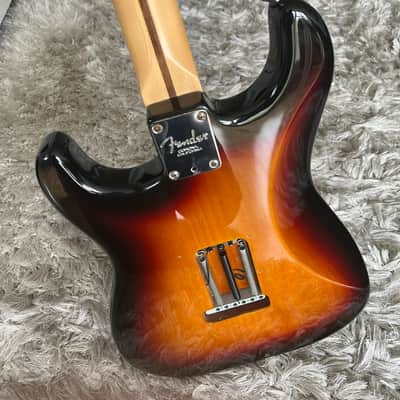 Fender stratocaster american standard 2005 - sunburst image 4