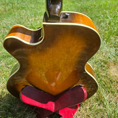 🎶  FOR SALE: RARE 1975 CARL BARNEY HAND-CARVED 17" ARCHTOP 🎶 image 14
