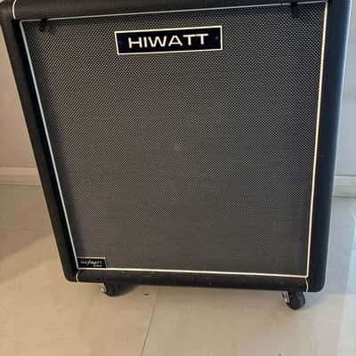 Hiwatt Maxwatt B100 15 COMBO and Hiwatt B410 4x10 Cab image 4