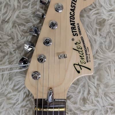 Mint Fender Yngwie Malmsteen Stratocaster White Electric Guitar, Scalloped board image 6